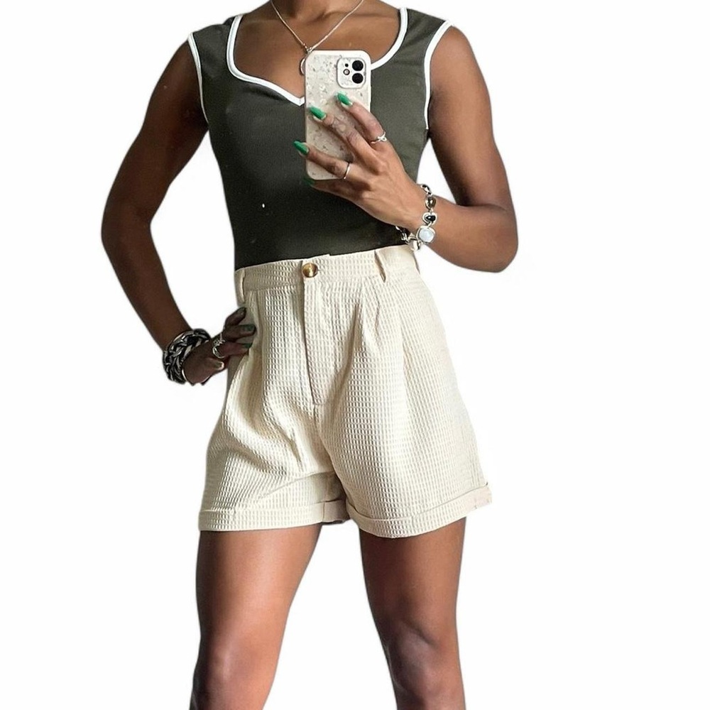 Stylish Cream Women's Shorts